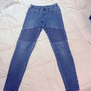 Women's Hayden Pull-On Style Dark Wash Moto Jeans Small